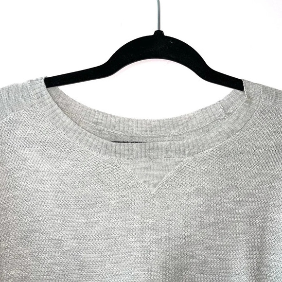 American Eagle Light Gray Waffle Knit Pullover Sweater Small Women’s - Picture 2 of 9